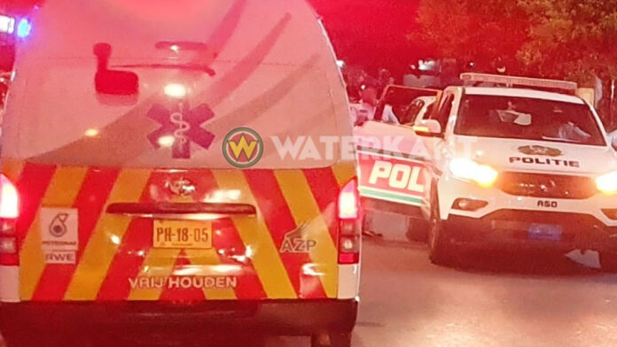 Politie en ambulance in Suriname