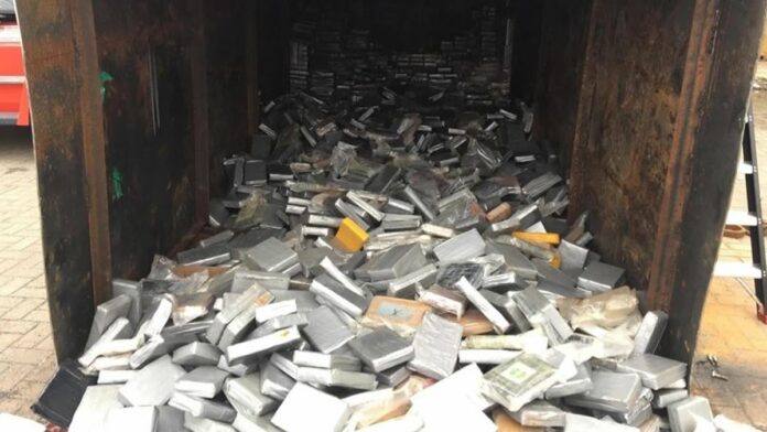 Belgen onderscheppen 11.500 kilo cocaïne in containers uit Guyana met bestemming Nederland