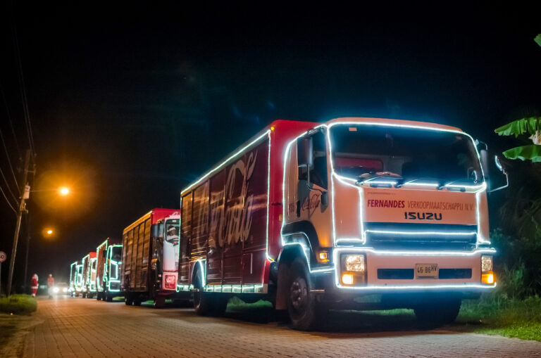 VIDEO: Coca-Cola Christmas Caravan in Suriname dit jaar korter