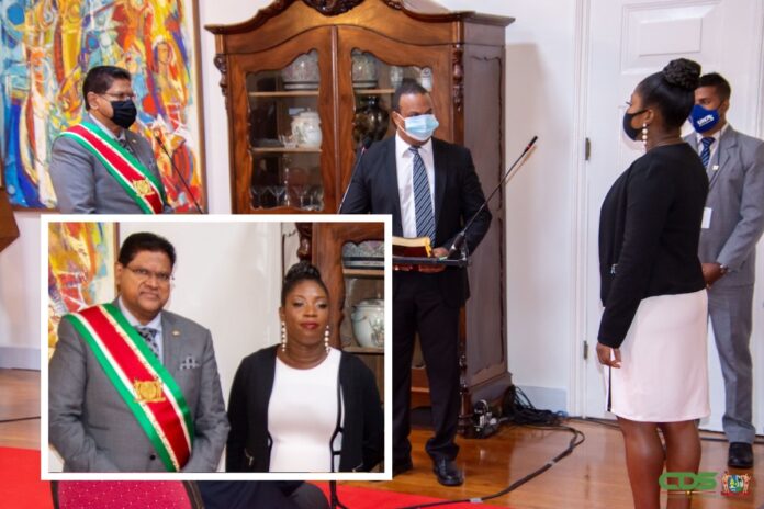 Suriname heeft derde vrouwelijke landmeter: Naomi Josafat