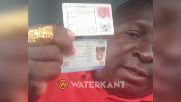 VIDEO: Bennie Miranda heeft ID en rijbewijs terug