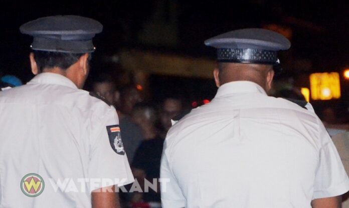 Agenten van het Korps Politie Suriname