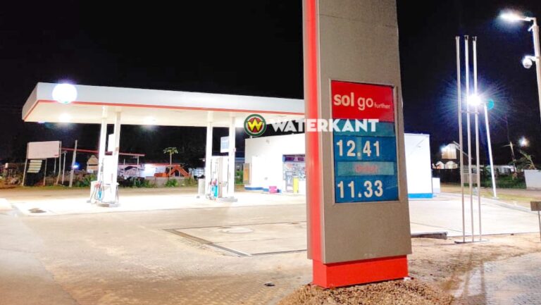Wereldwijde ontwikkelingen zorgen voor stijging benzineprijs, ook in Suriname