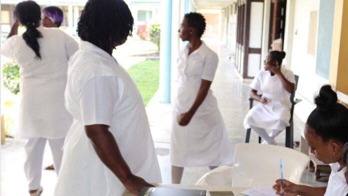 verpleegkundigen in Suriname