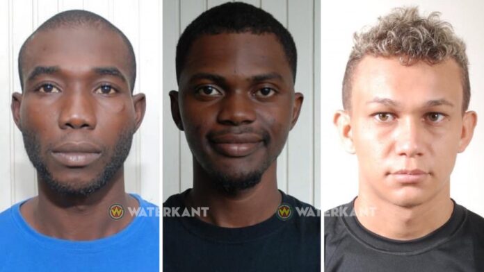 Foto’s van drie ontvluchte arrestanten die besmet zijn met coronavirus