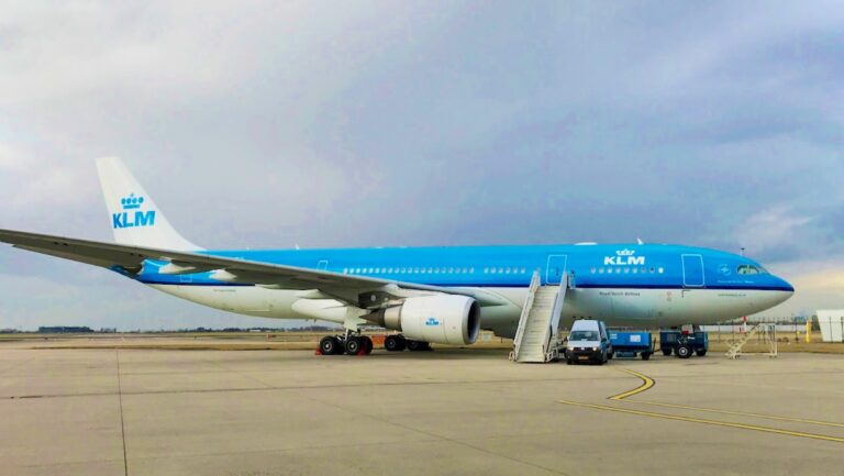 'SLM onderhandelt over huur voormalige KLM Airbus A330-200'