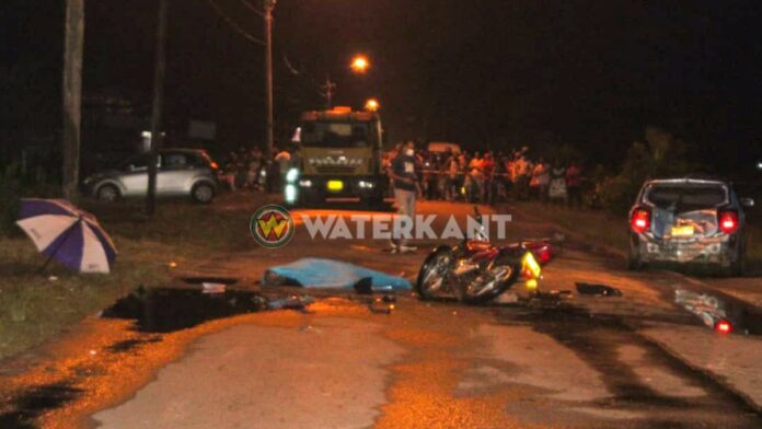 Omgekomen motorfietser botste tegen afslaande auto