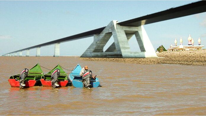 brug tussen Suriname en Guyana