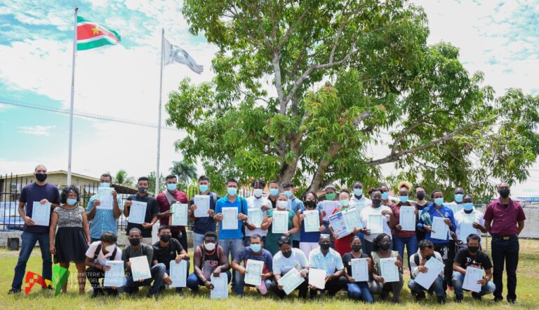 Certificaatuitreiking BNTF trainingen SAO Paramaribo