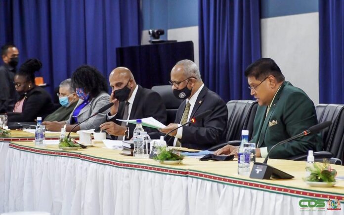Regering Suriname: 'Uitvoering Herstelplan vordert'