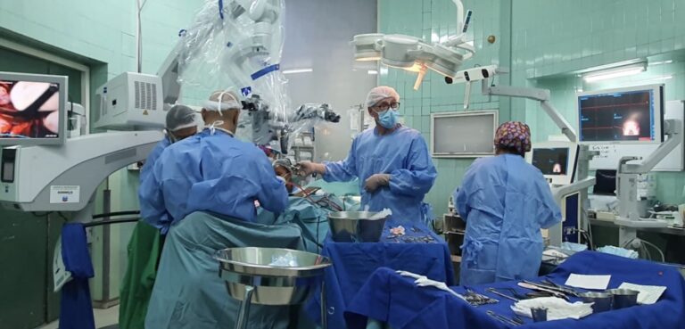 Neurochirurgische operaties in Suriname met team uit Nederland