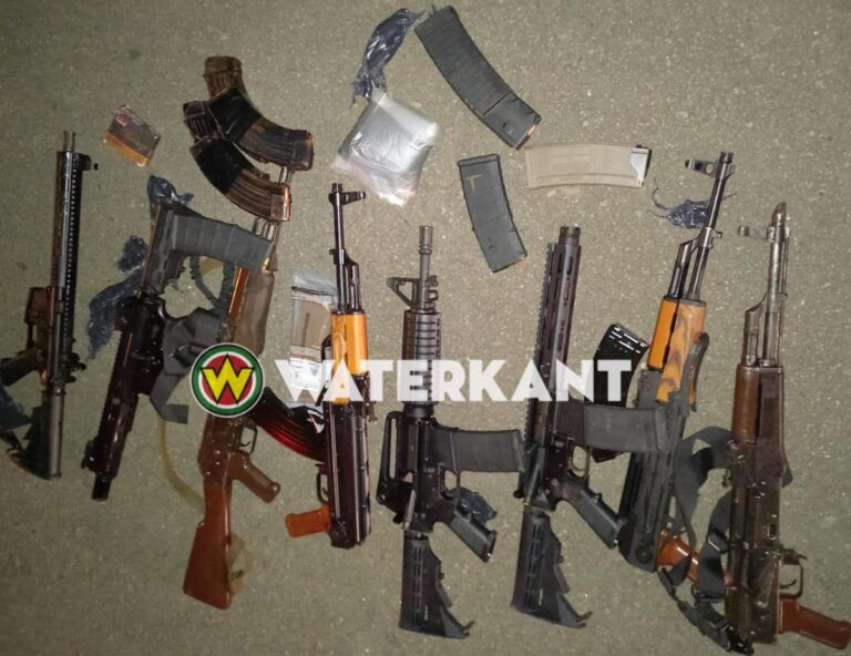 Machinegeweren aangetroffen in Nickerie: zeven aanhoudingen verricht 