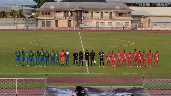 Suriname verliest vriendschappelijk duel met 3-1 van Frans Guyana