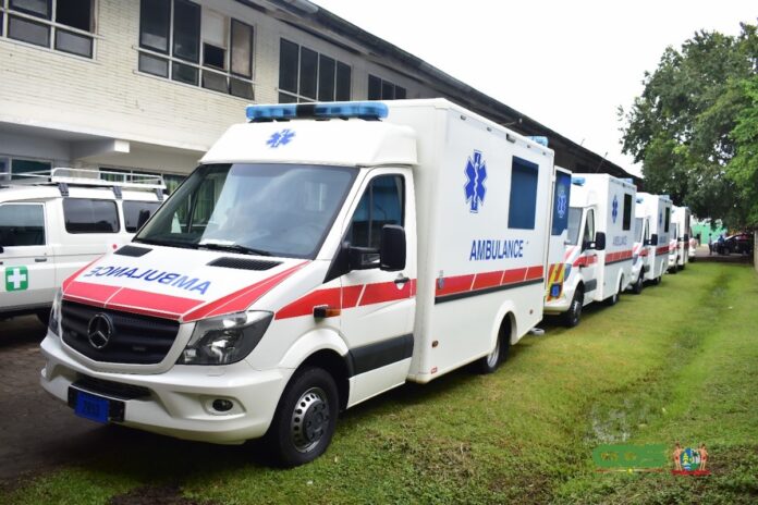 12 nieuwe ambulances voor gezondheidsinstellingen in Suriname