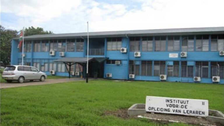 Oprichting Docentenbond voor het Hoger Onderwijs Suriname