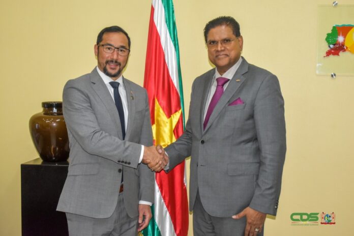 Suriname en Trinidad bespreken potentiële energiesamenwerking