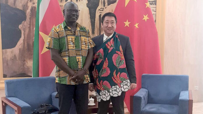BEP-delegatie bezoekt Chinese Ambassadeur in Suriname
