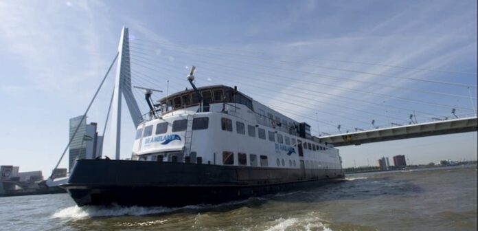 'Krabuboot' Tijdens de Wereldhavendagen in Rotterdam