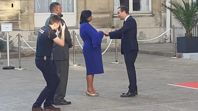 Minister Mathoera had vruchtbare ontmoeting met Franse ambtgenoot