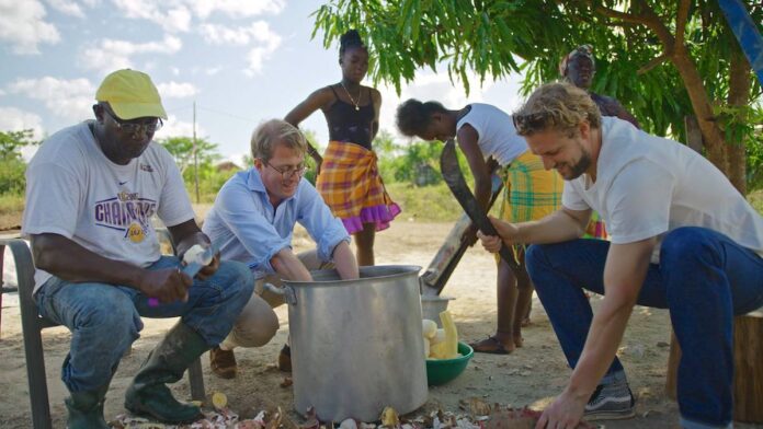 TV programma 'De kok en de directeur' bezoekt Suriname