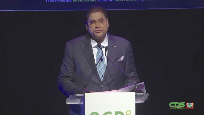 President roept in Trinidad op tot actie om regionale agrosector te ontwikkelen