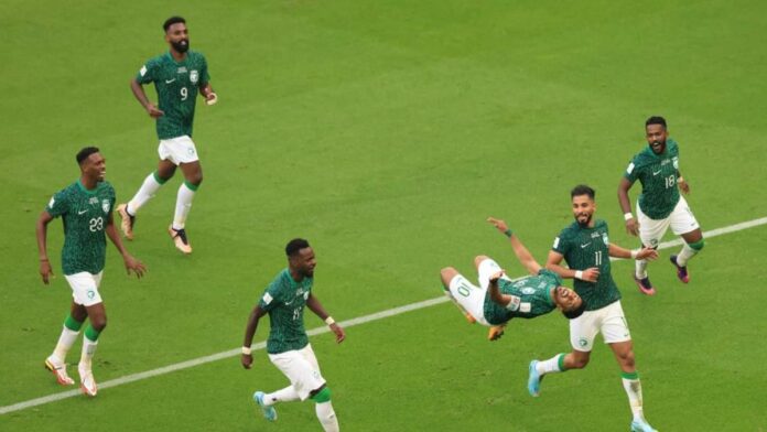Spelers Saoedi-Arabië na overwinning op Argentinië