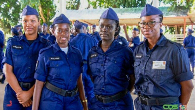 Korps Politie Suriname 281 manschappen rijker
