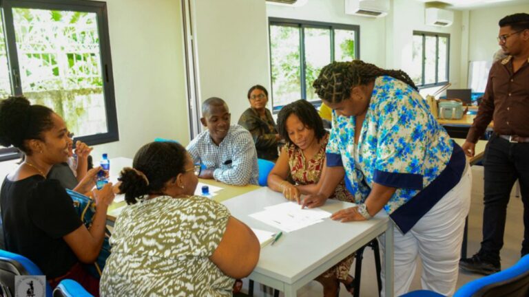 Start project naar beter gestructureerde dataverzameling onderwijsgegevens Suriname