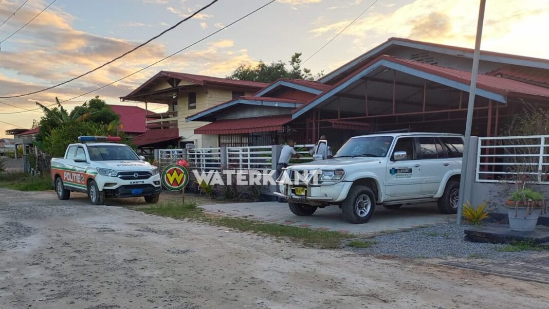 Lijk van vrouw in staat van ontbinding aangetroffen in woning - Waterkant