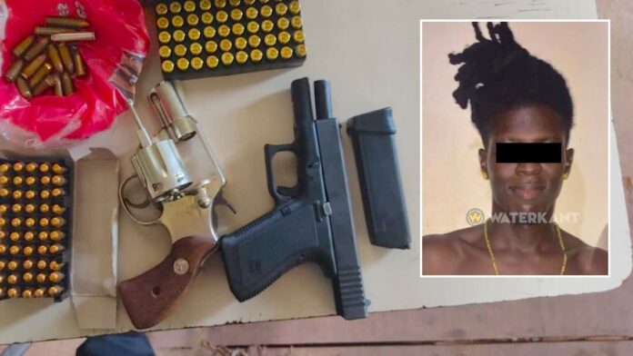Man met vuurwapens en munitie aangehouden bij controlepost Stolkertsijver