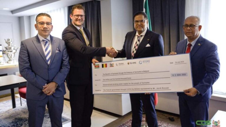 Vlaamse overheid doneert 2.5 miljoen euro aan Suriname voor aanpak waterzuiveringssysteem