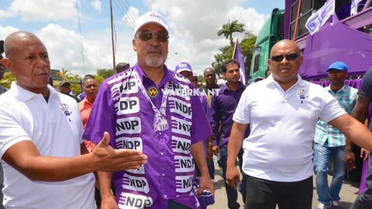 Bouterse tijdens de verkiezingscampagne in Suriname (2015)