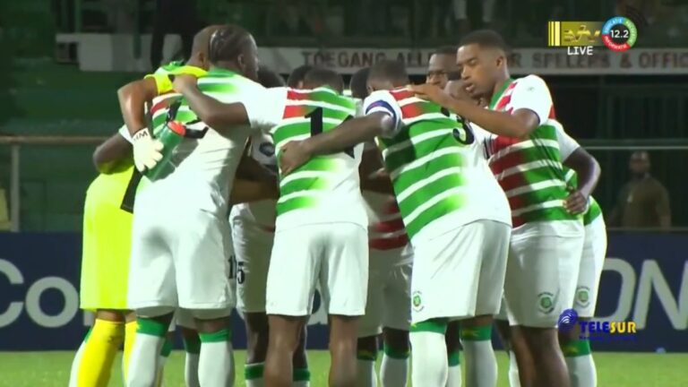 Suriname wint overtuigend van Grenada met 4-0