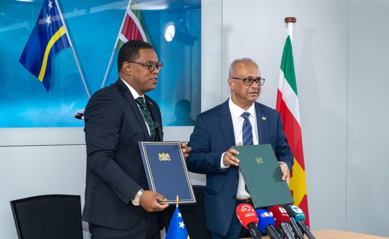 Curaçao en Suriname gaan krachten bundelen en samenwerken