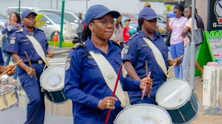 Vrouwen Korps Politie Suriname