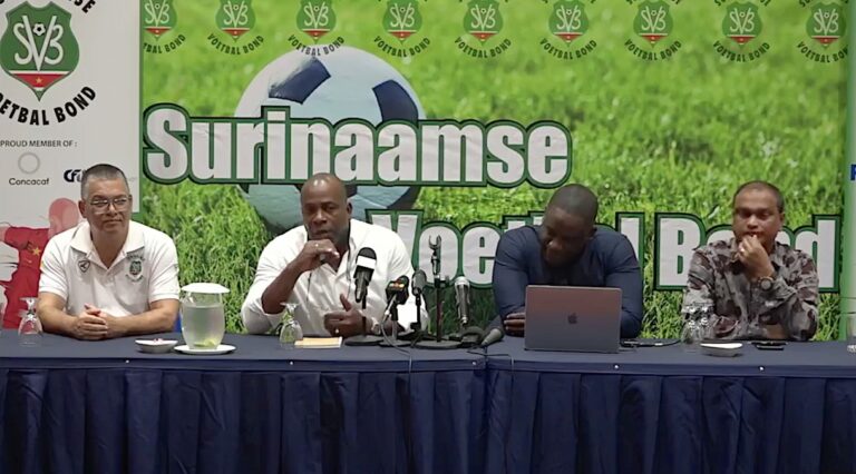 Stanley Menzo voor de tweede keer bondscoach van Suriname