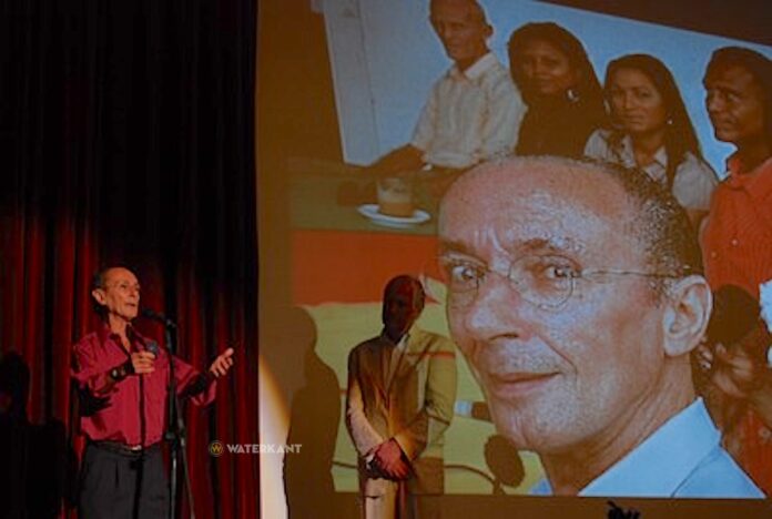 Surinaams-Nederlandse filmregisseur Pim de la Parra overleden - Waterkant