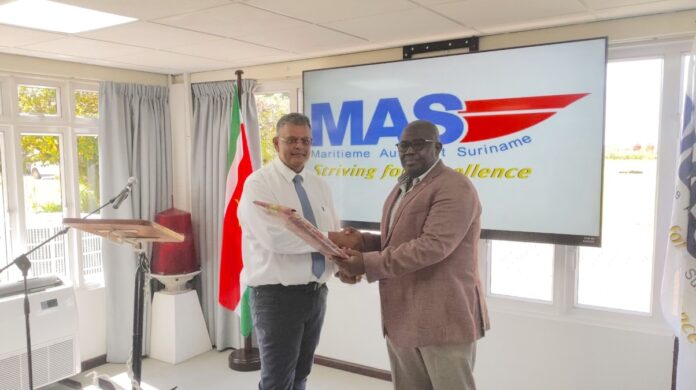 TCT-minister zet koers met MAS: 