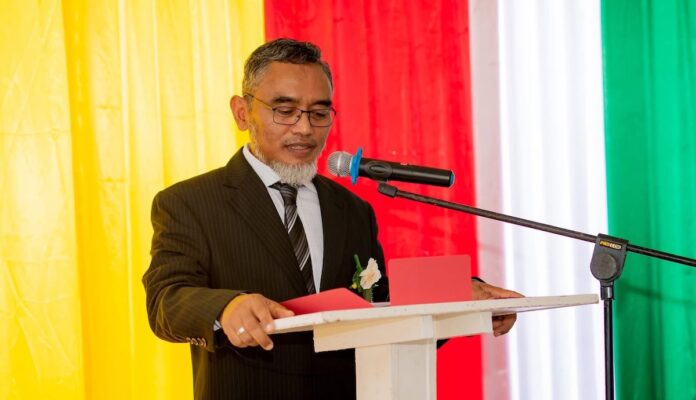 Minister Soeropawiro