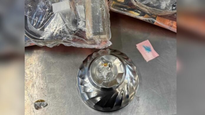 Drugs ontdekt in wierookschaaltjes met dubbele bodem uit Suriname