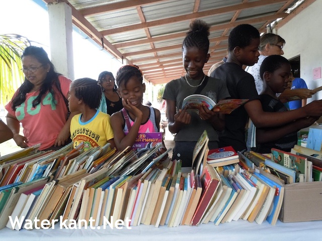 Boekenfestival ‘geen gevaar’ voor historische Cultuurtuin Suriname