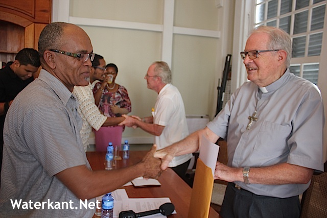 Bisschop van Paramaribo met pensioen