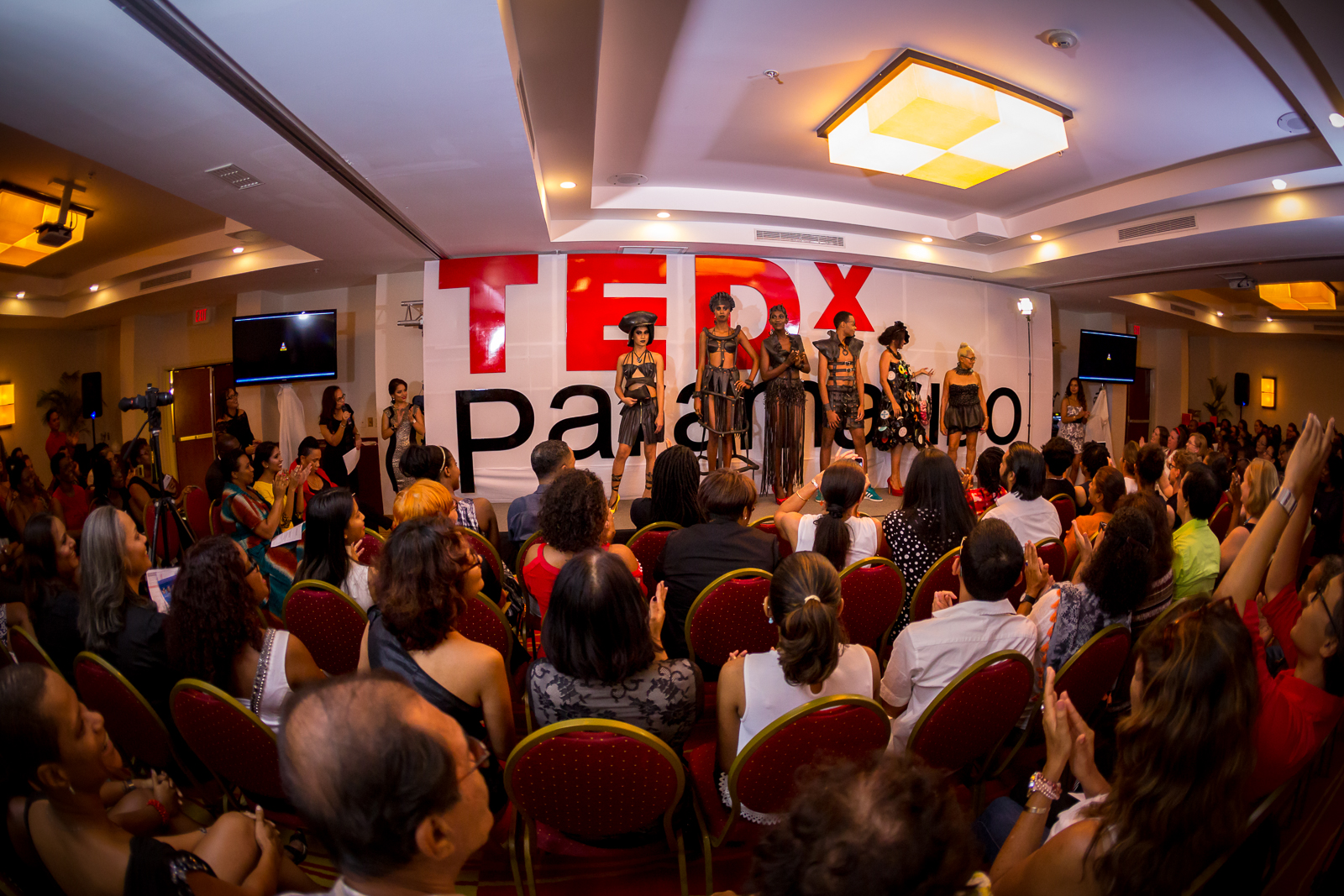 Eerste TEDxParamariboWoman event in Suriname