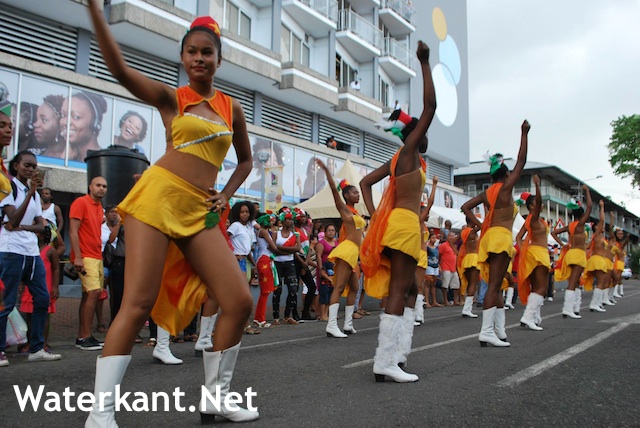 Suriname op Carnaval Curaçao