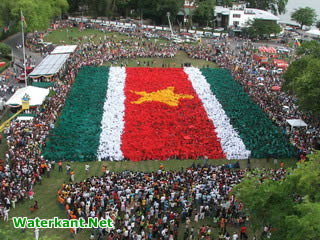 Suriname vandaag 37 jaar onafhankelijk (Srefidensi)