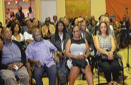 Wijdenbosch ziet kansen voor Surinaamse ondernemers in het buitenland