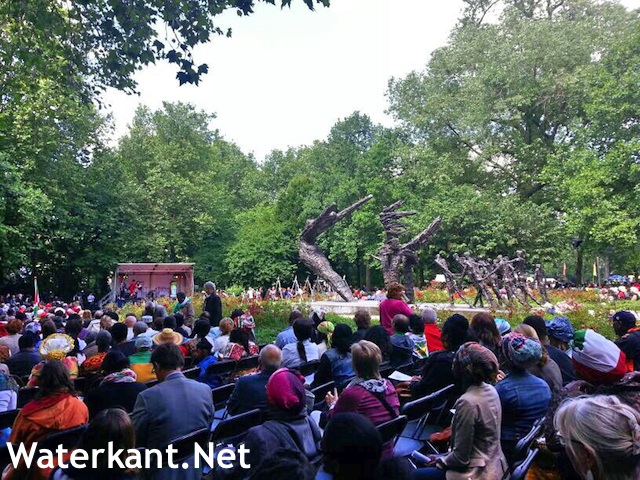 Nationale herdenking slavernijverleden in Amsterdam