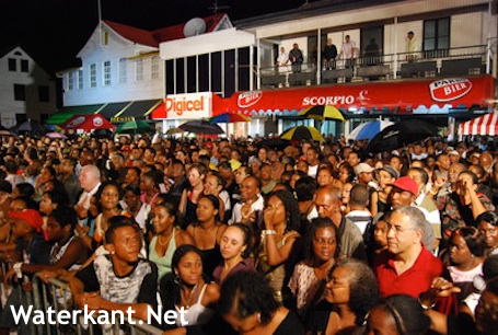 Geen straatfeestjes meer in Paramaribo